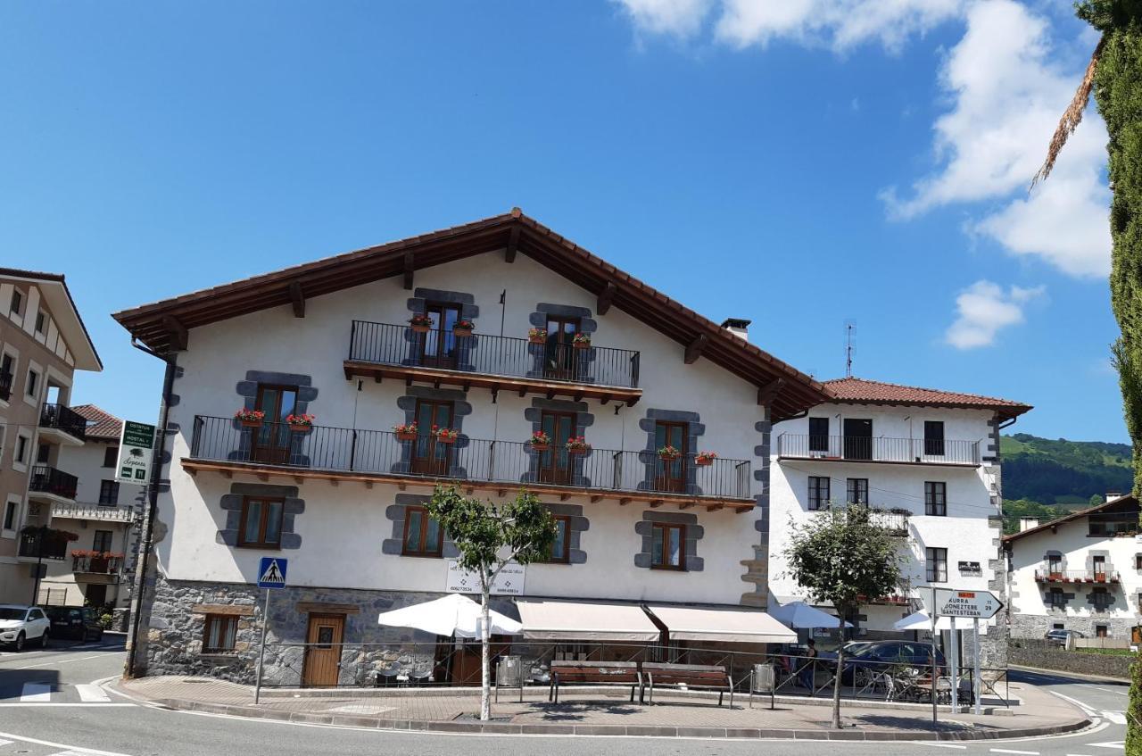 Hostal-Cicloturismo Lopenea レイツァ エクステリア 写真