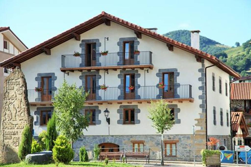 Hostal-Cicloturismo Lopenea レイツァ 部屋 写真